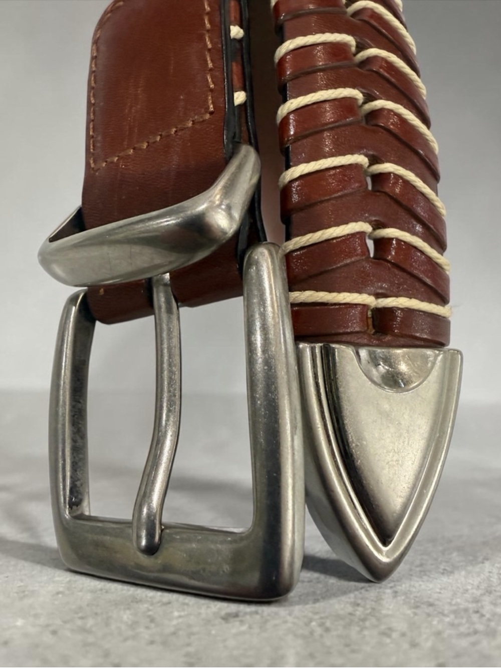 TOMMY BAHAMA Men's Brown Braided Leather Belt Solid Brass Buckle Size 44 - Picture 8 of 11